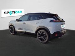 Fahrzeugabbildung Peugeot 2008 GT Pure Tec 130 EAT8, Schiebedach, Navi