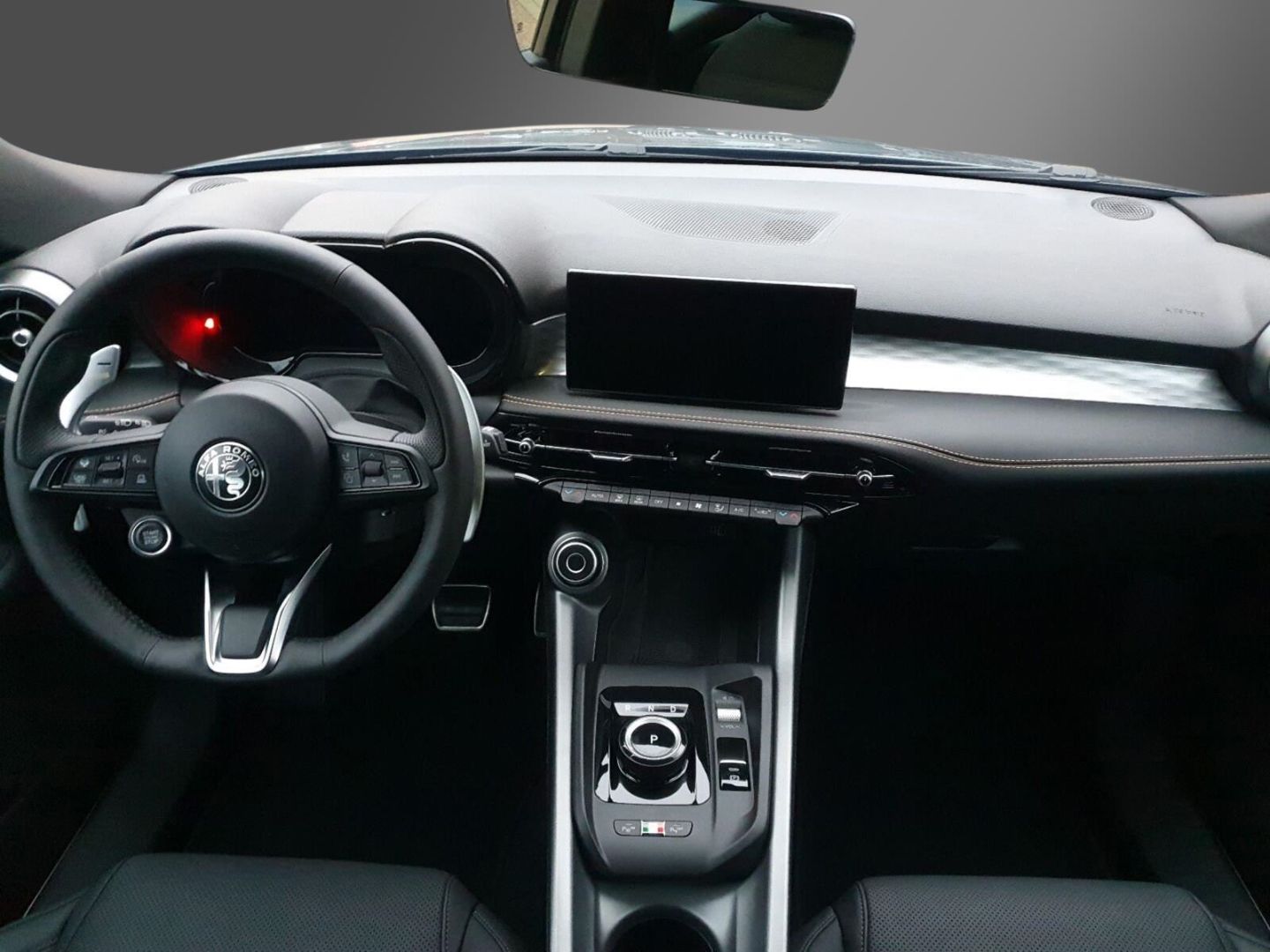 Fahrzeugabbildung Alfa Romeo Tonale Ibrida-VELOCE Ibrida 175 - 1.5 VGT Hybrid