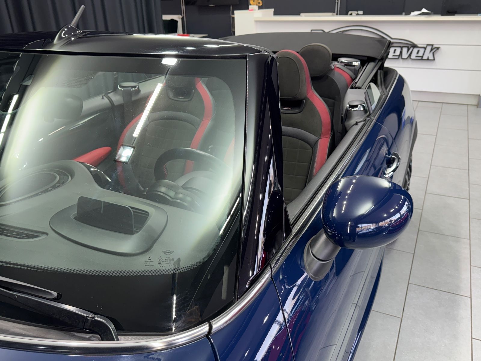 Fahrzeugabbildung MINI Cooper S Cabrio|JCW-PAKET|HARMAN/KARDON|VOLL
