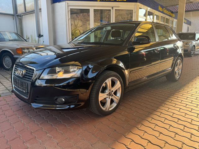 Audi A3 Sportback 1.6 TDI Attraction