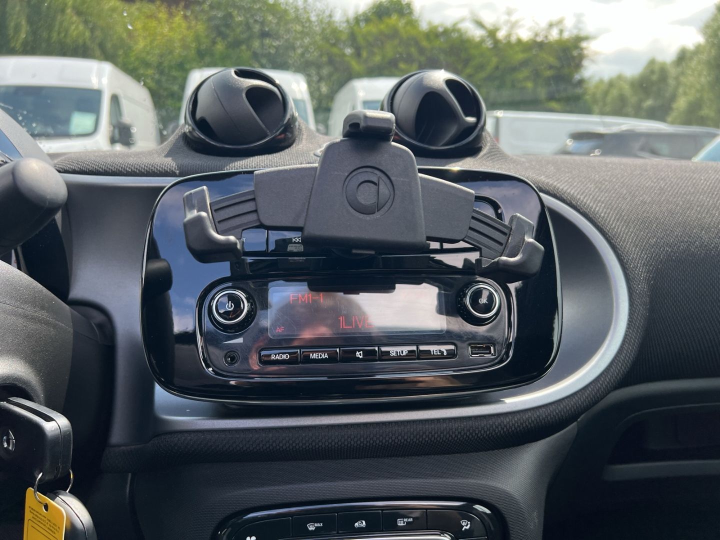 Fahrzeugabbildung Smart fortwo Turbo CABRIO Leder Klimaautom SHZ Temp