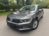 Volkswagen Passat Variant Comfortline Automatik - graue Volkswagen Passat Variant