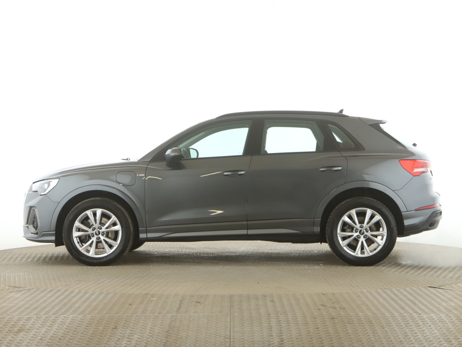 Audi Q3 45 TFSIe S line HYBRID+ACC+LED+PDC+MMI-Plus foto 3