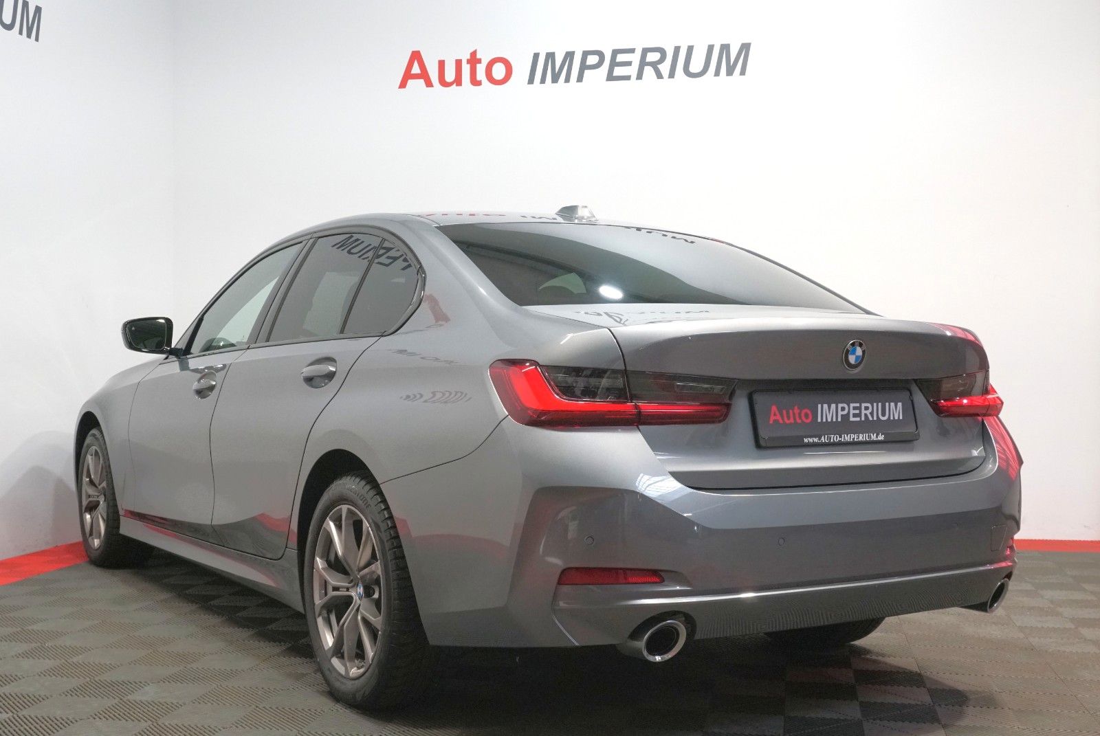 BMW 320 d xDrive Limousine*LED*WIDESCREEN*DAB* foto 7