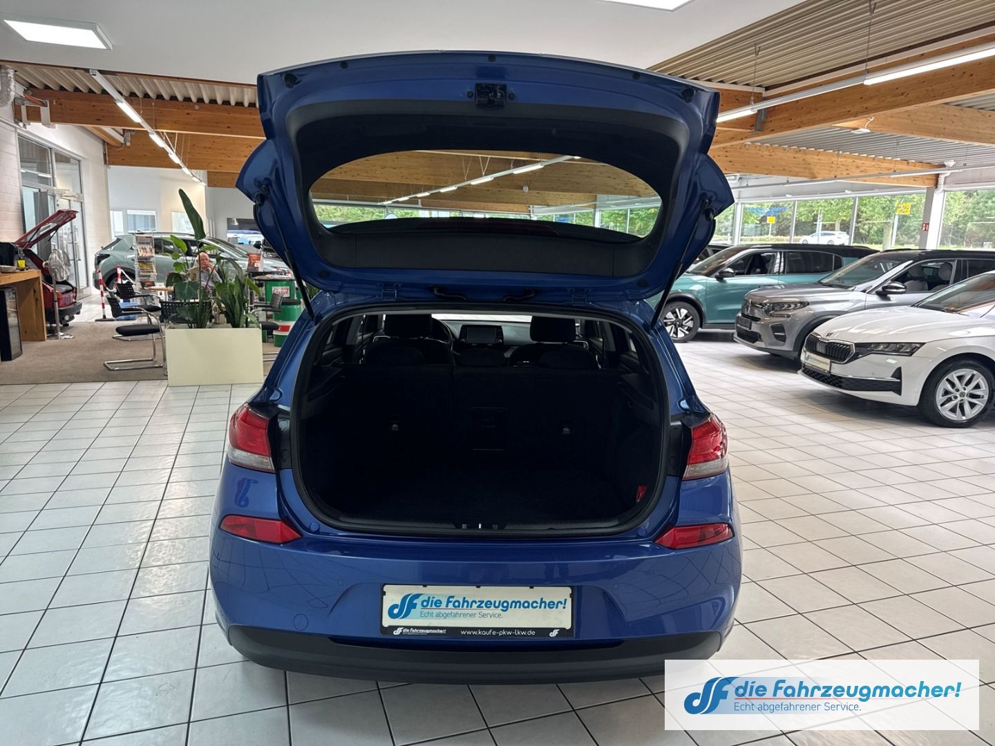 Fahrzeugabbildung Hyundai i30 YES! Navi Apple CarPlay Android Auto Mehrzon