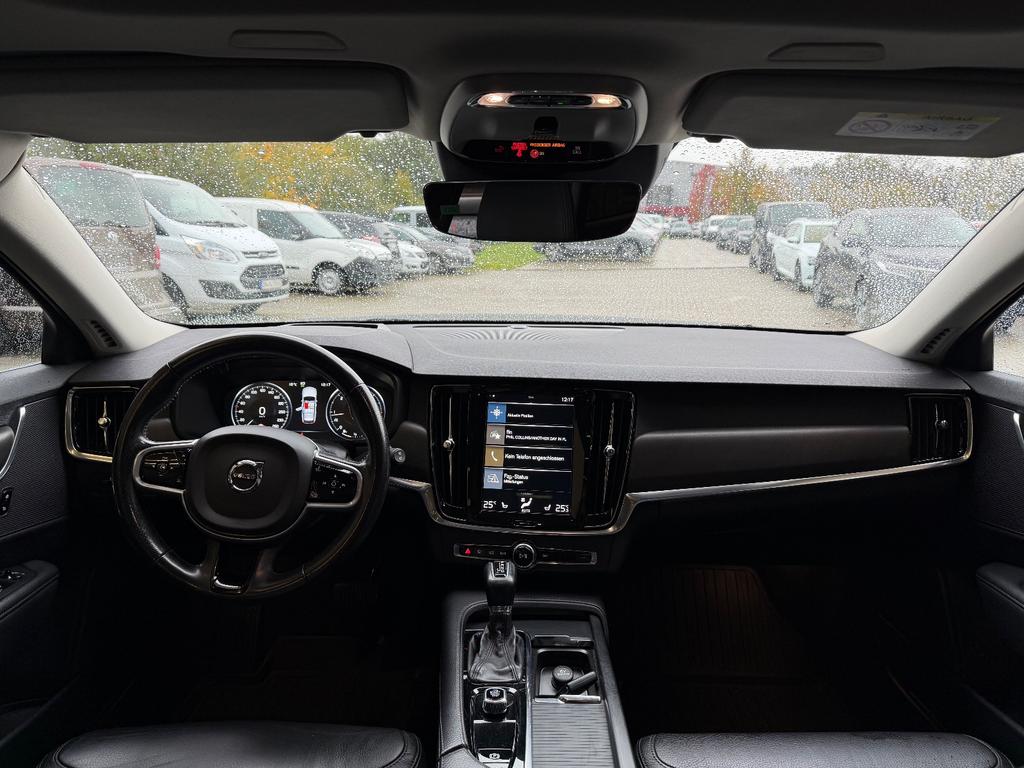 Volvo V90 Cross Country
