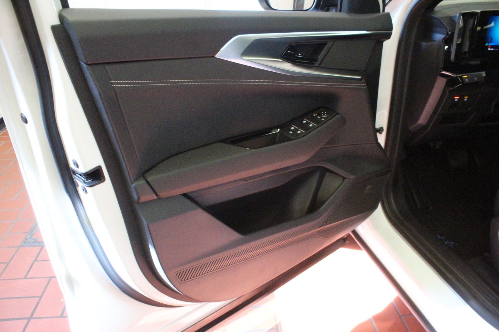 Fahrzeugabbildung Renault Austral Mild Hybrid 160 Techno *Allwetterreifen*