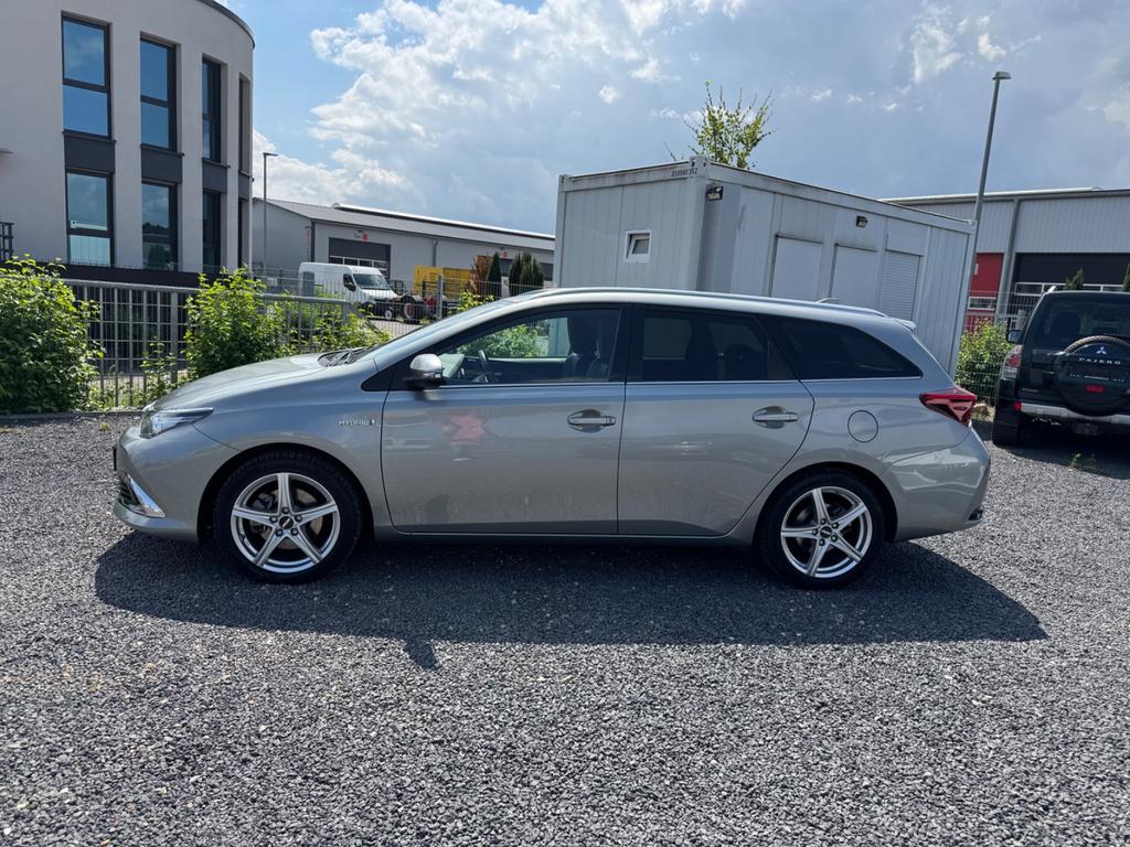 Toyota Auris Touring Sports