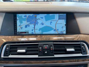 BMW 740 *Softclose*Memory*Spurwächsel*BI-XENON*