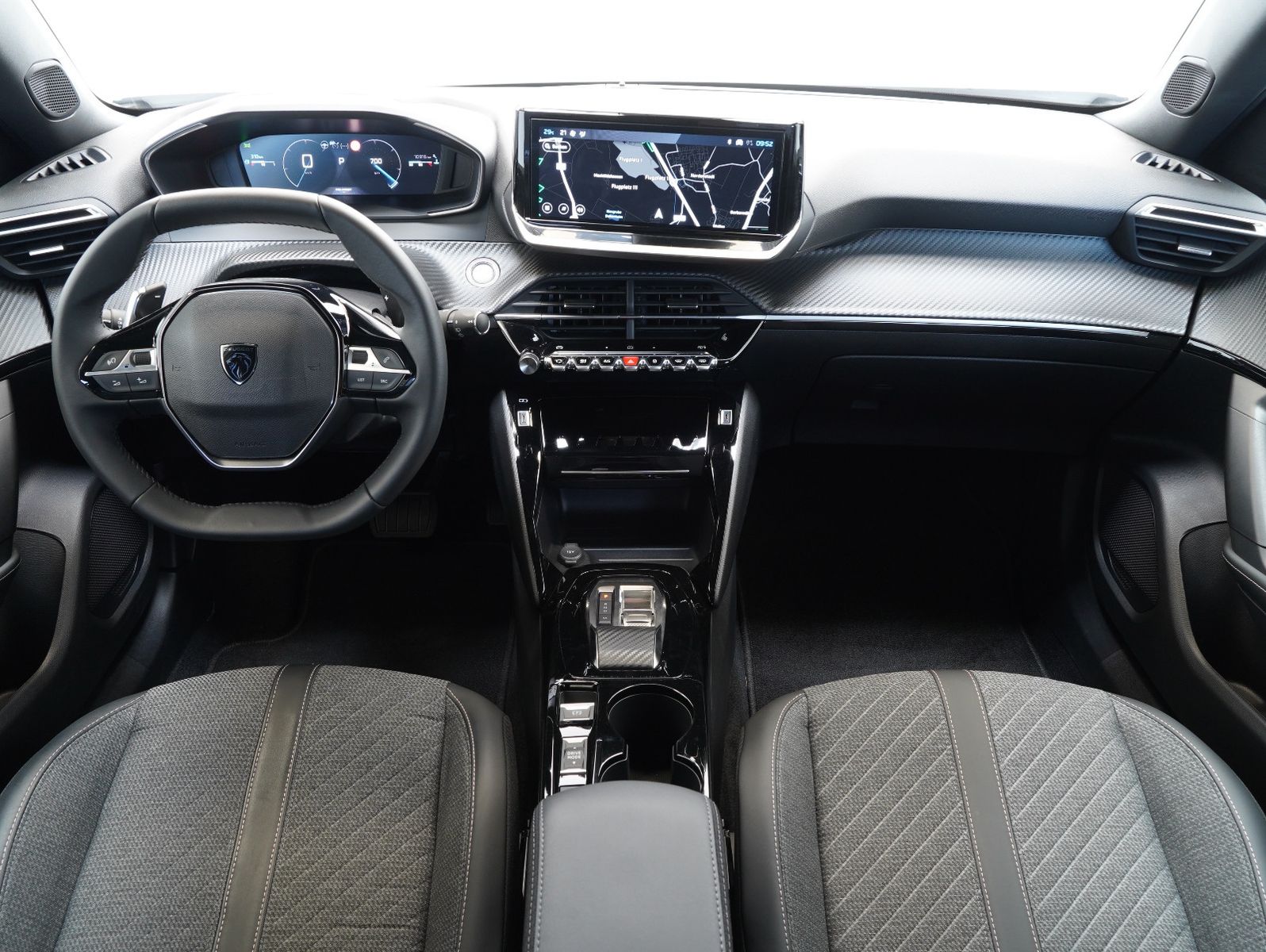 Fahrzeugabbildung Peugeot 2008 1.2 PureTech 130 Allure