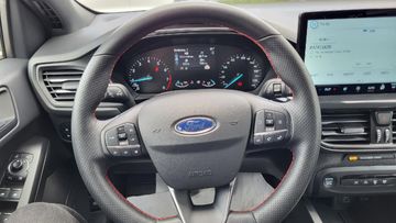 Fahrzeugabbildung Ford Focus Turnier ST-Line