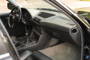 صورة 8 لـ 1990 BMW M5