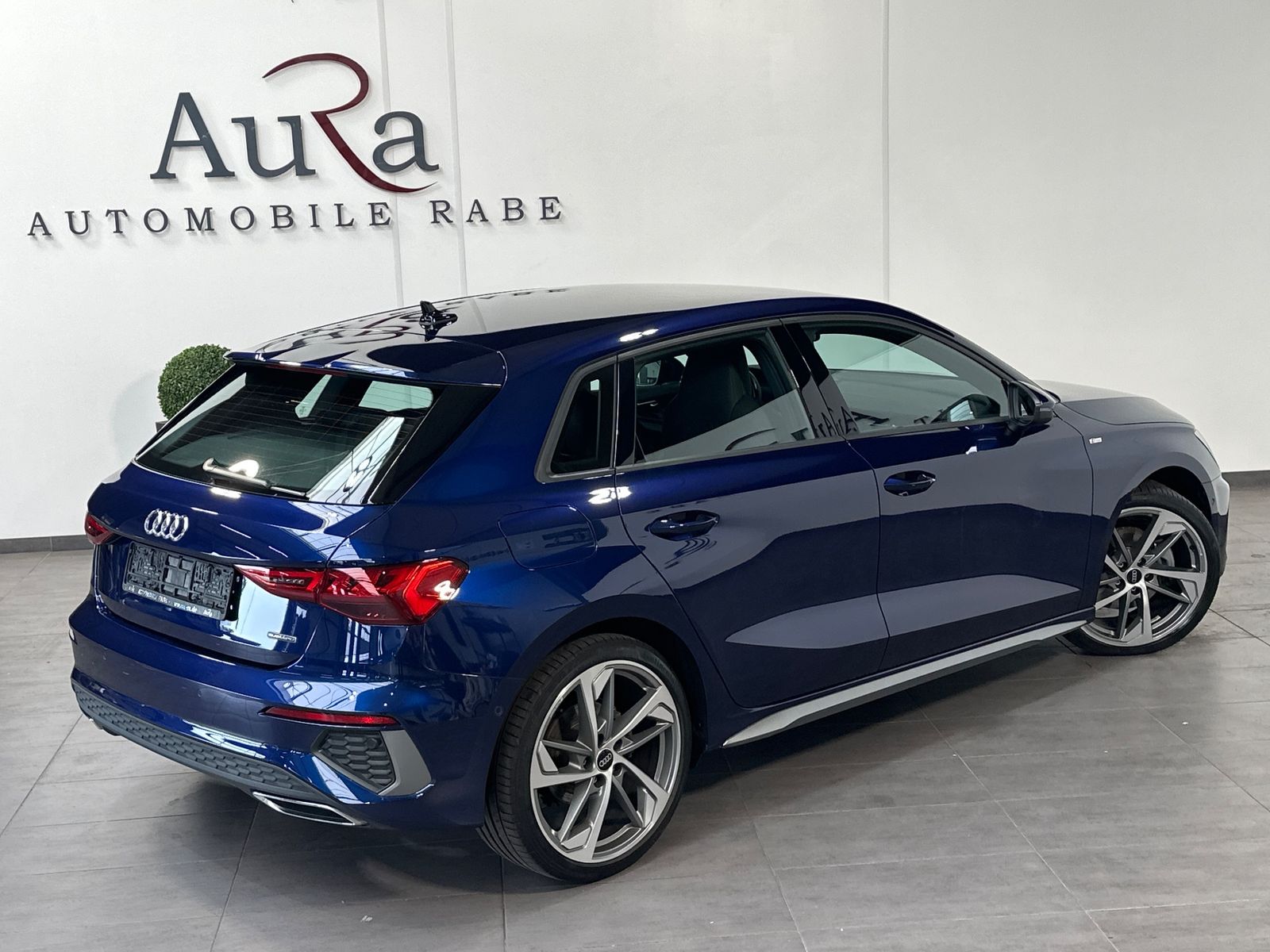 Fahrzeugabbildung Audi A3 SpB 40 TDI Quattro S-Line NAV+LED+STHZG+19ZO
