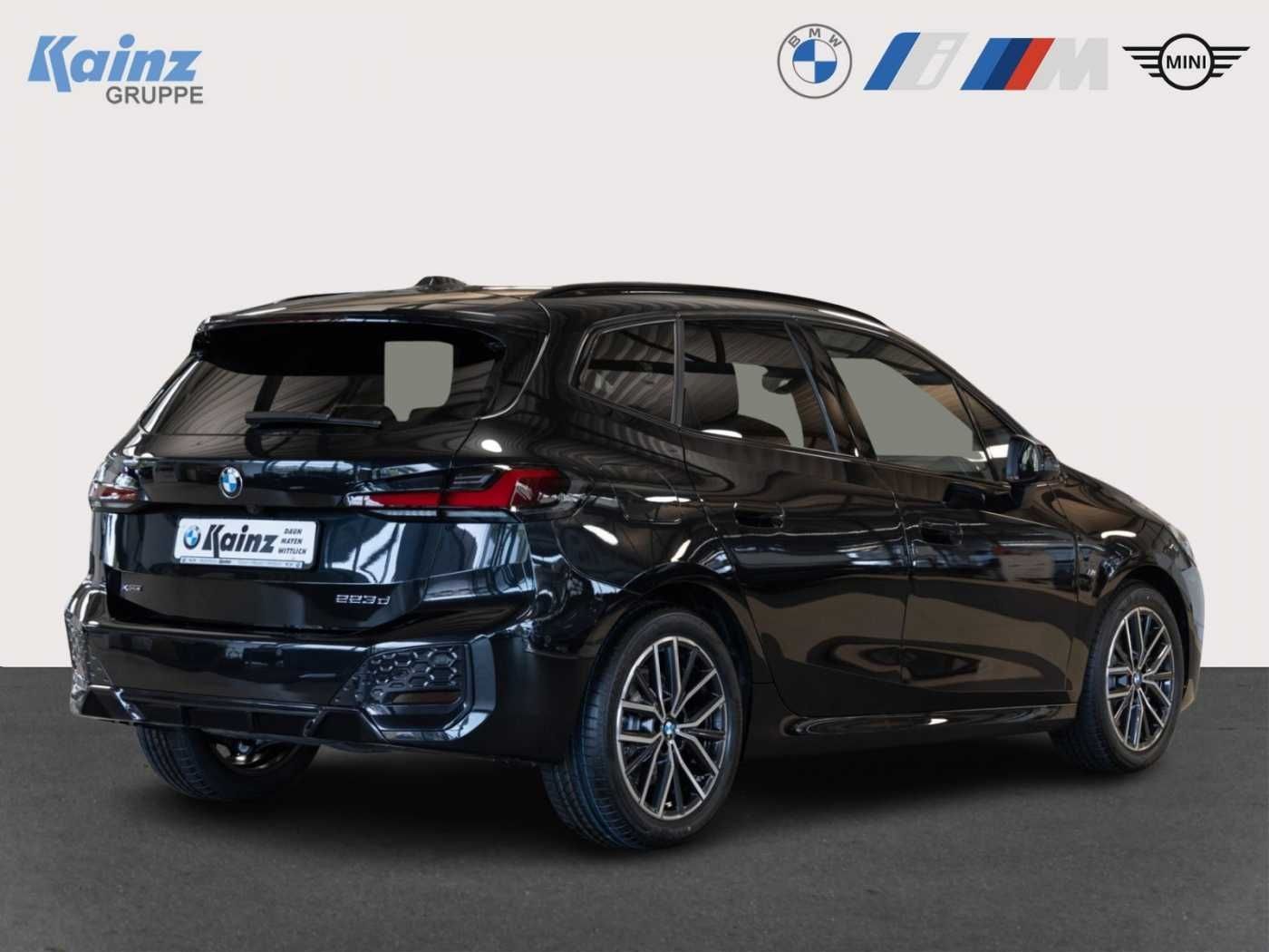 BMW 223 Active Tourer - Bild 2