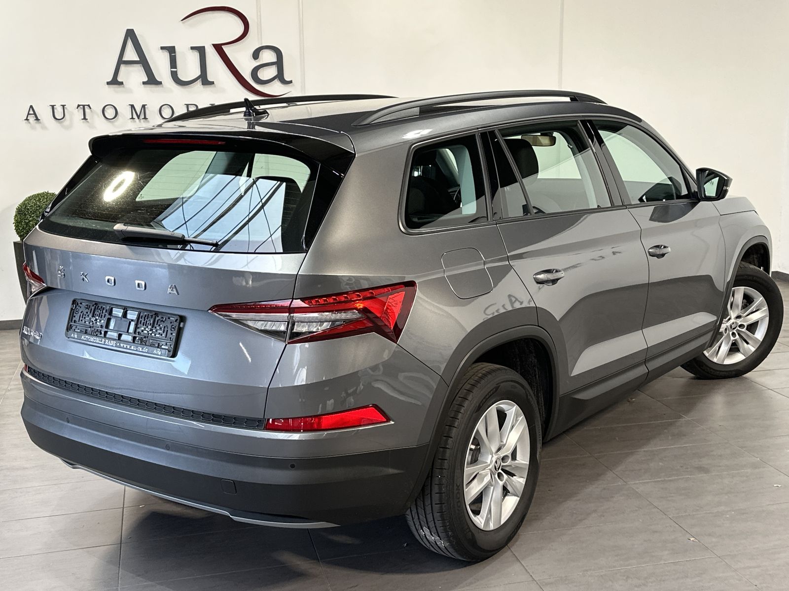 Fahrzeugabbildung SKODA Kodiaq 1.5 TSI Active NAV+LED+CARPLAY+TEMPOMAT
