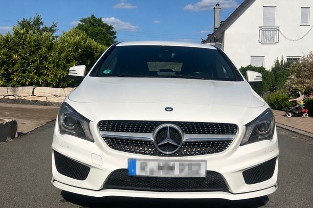MERCEDES-BENZ CLA 180 Shooting Brake