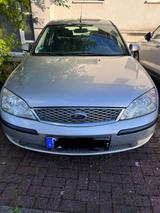 Ford Mondeo 1.8 81 kW Ghia Ghia - Ford Mondeo in Kassel