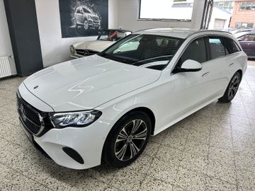 Mercedes E 220 - 2