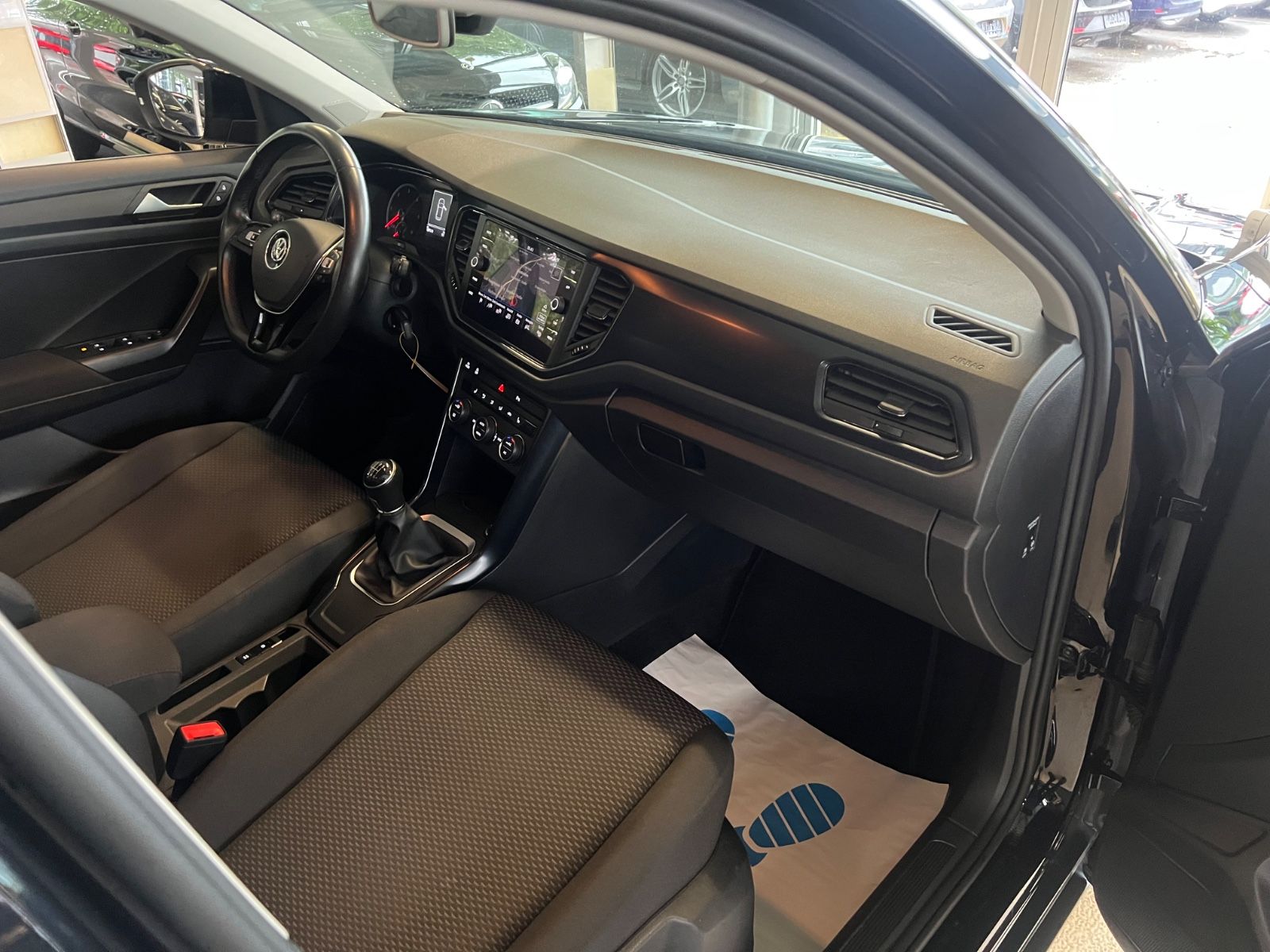 Fahrzeugabbildung Volkswagen T-Roc TDI *NAVI* CAR-PLAY *