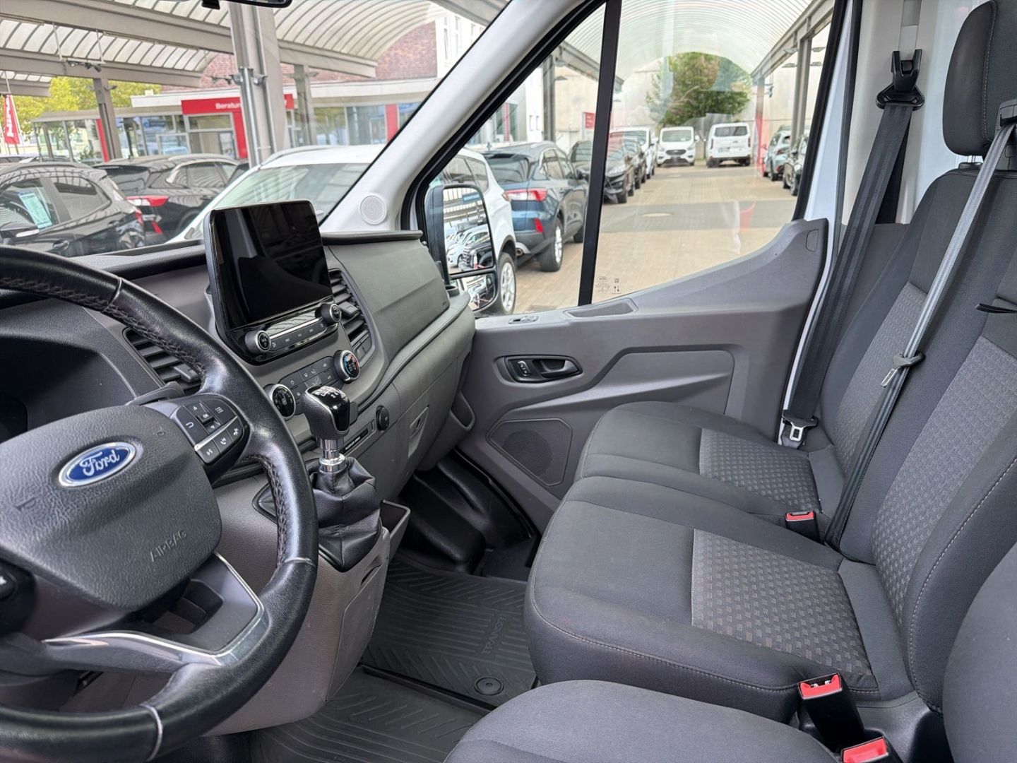 Fahrzeugabbildung Ford Transit Einzelk. Pritsche 350 L4 Trend Zwillingb