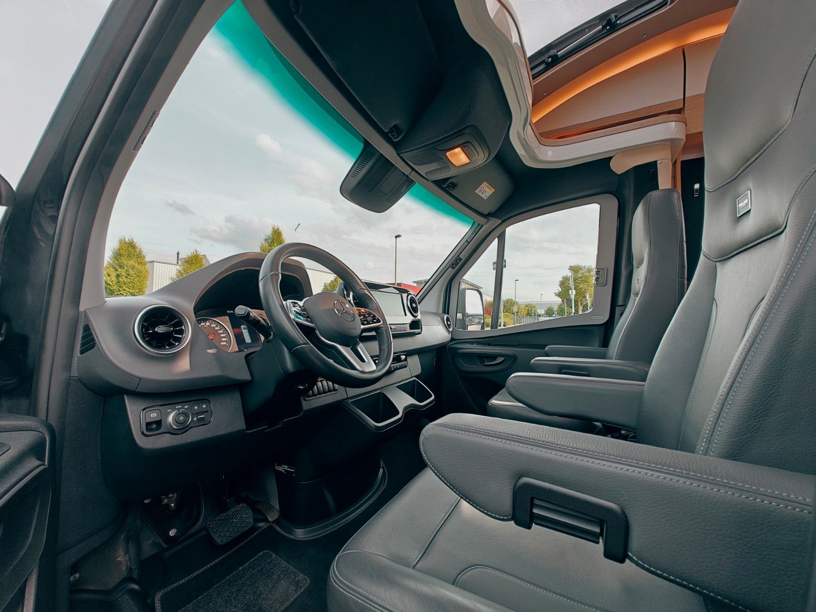 Fahrzeugabbildung HYMER / ERIBA / HYMERCAR B - KLASSE MC T 680 - INDIVIDUAL AUS ERSTBESITZ