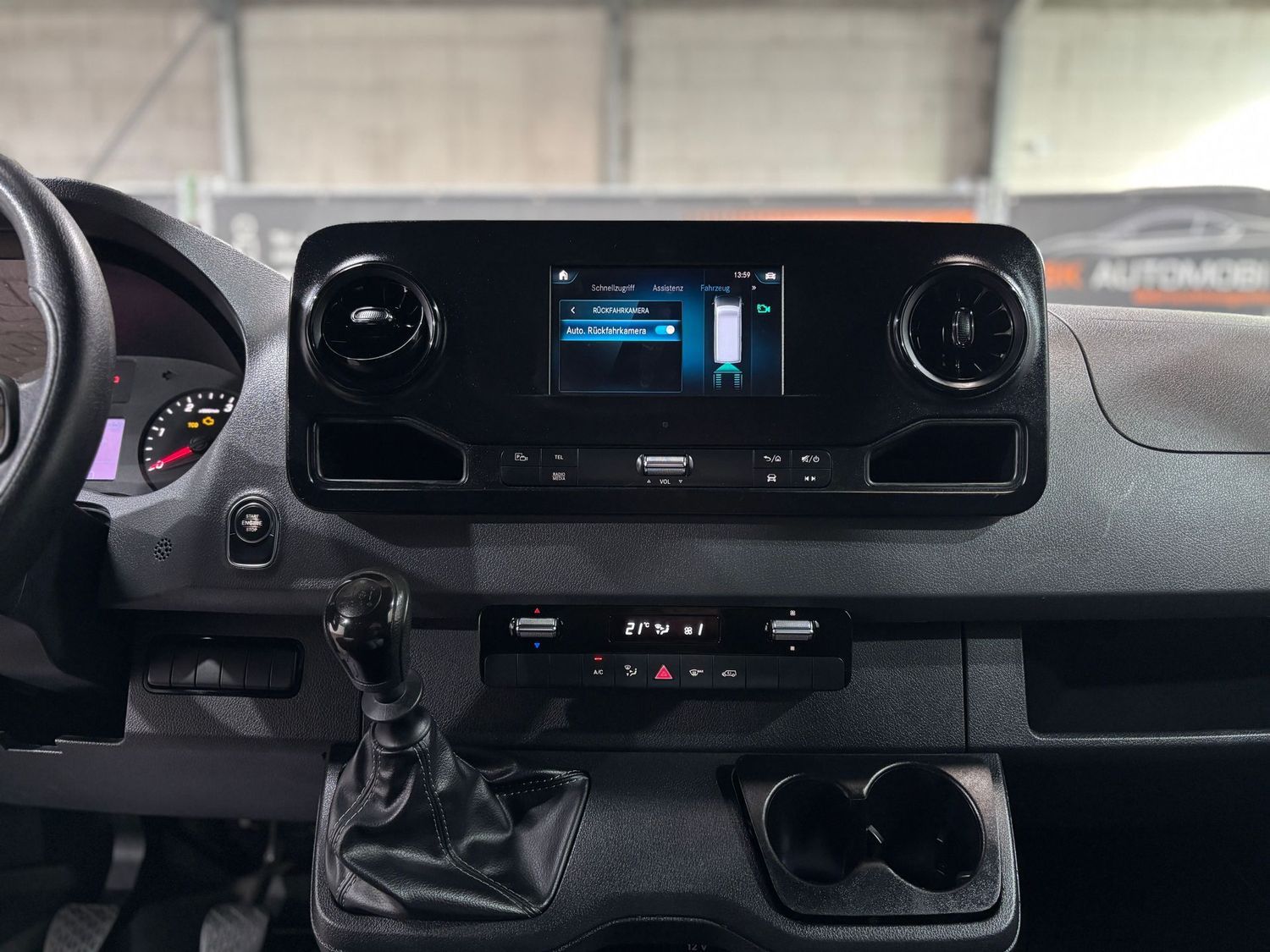 Fahrzeugabbildung Mercedes-Benz Sprinter 314 CDI RWD L3 #MBUX#Kamera#Klima