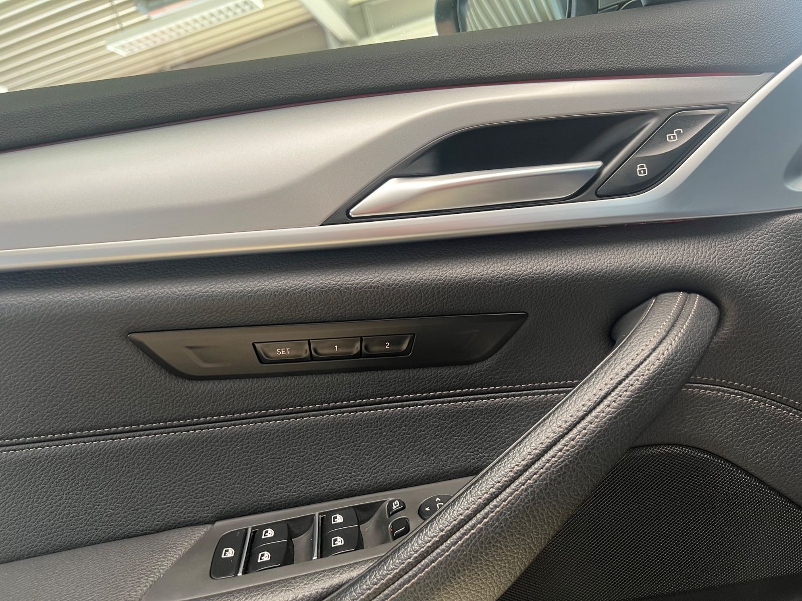 Fahrzeugabbildung BMW 520 d Lim. Mild Hybrid *SITZBELÜFTUNG*MEMORY*