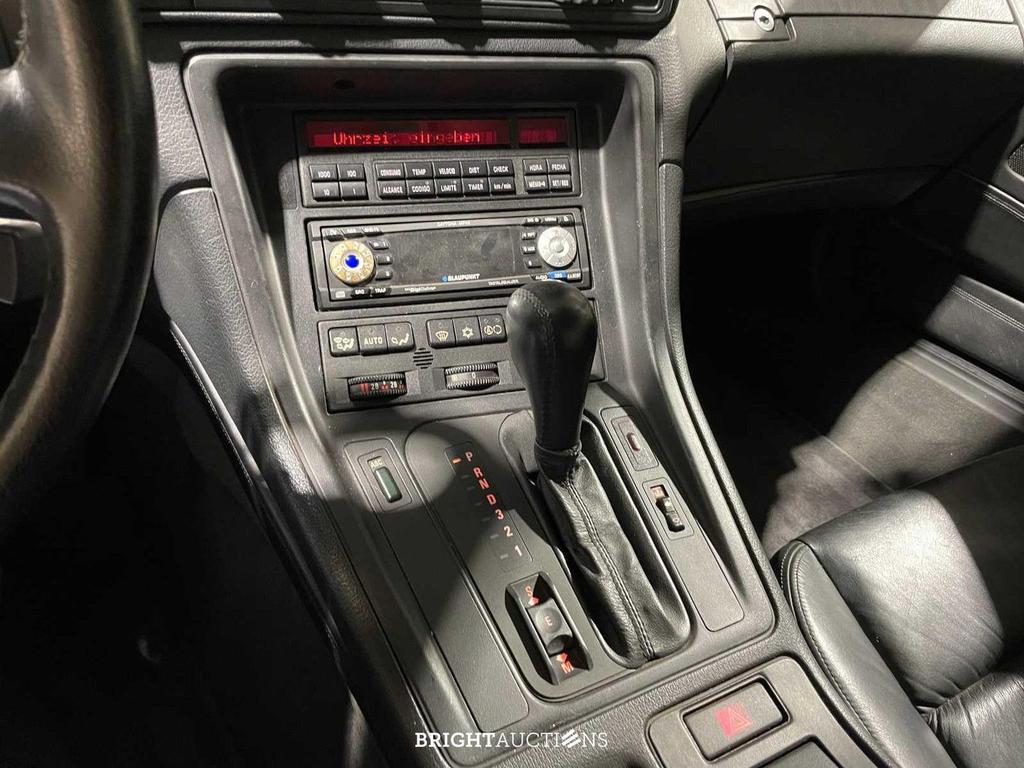 BMW 850
