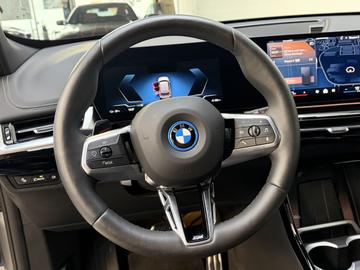 2026 BMW IX1 照片 8
