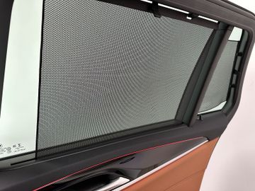 Fahrzeugabbildung BMW 520d SportLine 360°Stop&Go Memory LiveCockpitPro