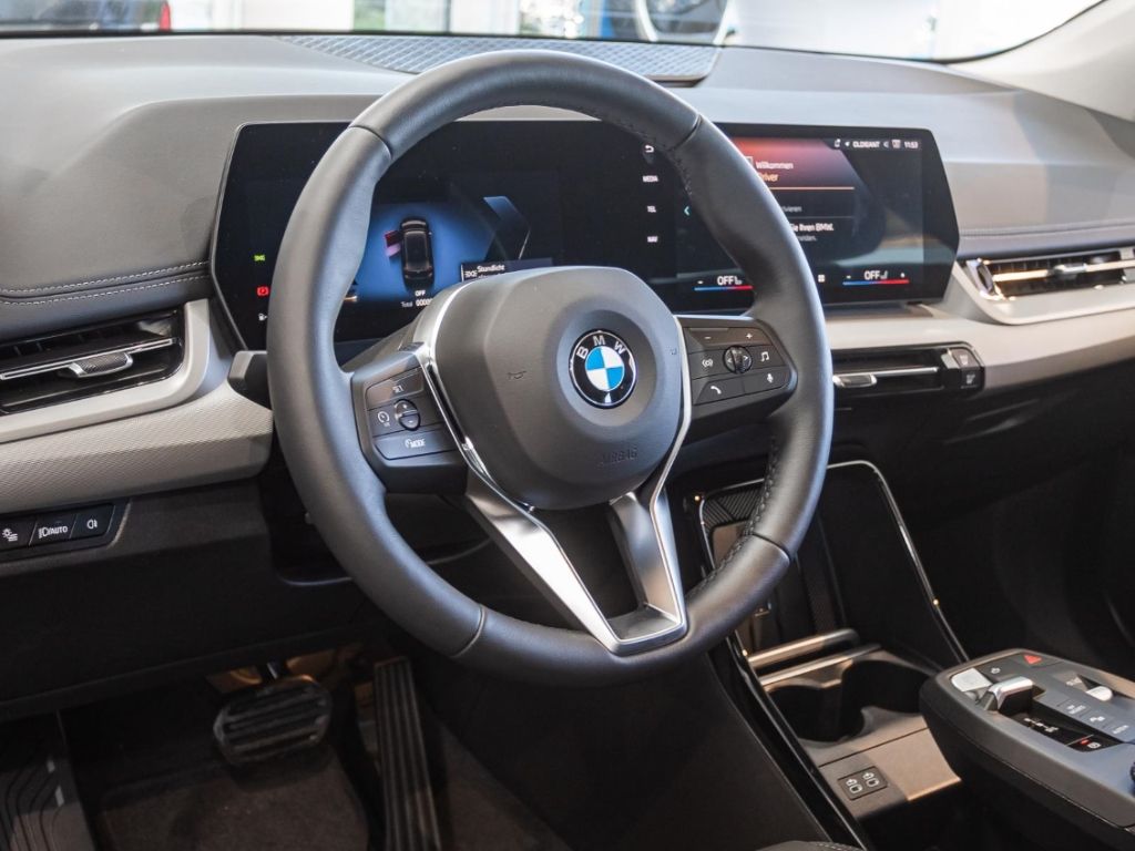 BMW 218 - Bild 7