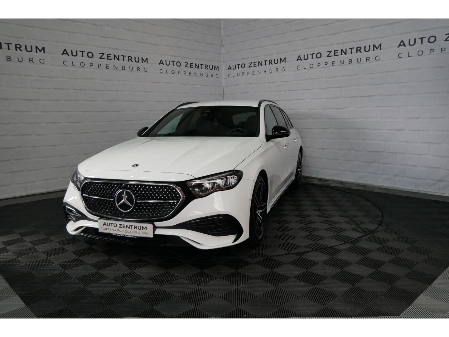 Mercedes-Benz E 200 T AMG Line Night+LED+Navi+Kamera+19''