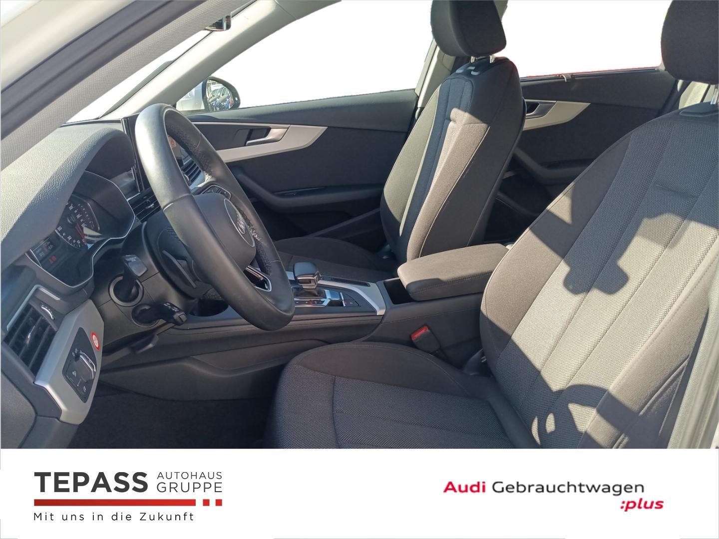 Audi A4 Avant 40 TDI S LINE NAVI BT PDC LED STANDH