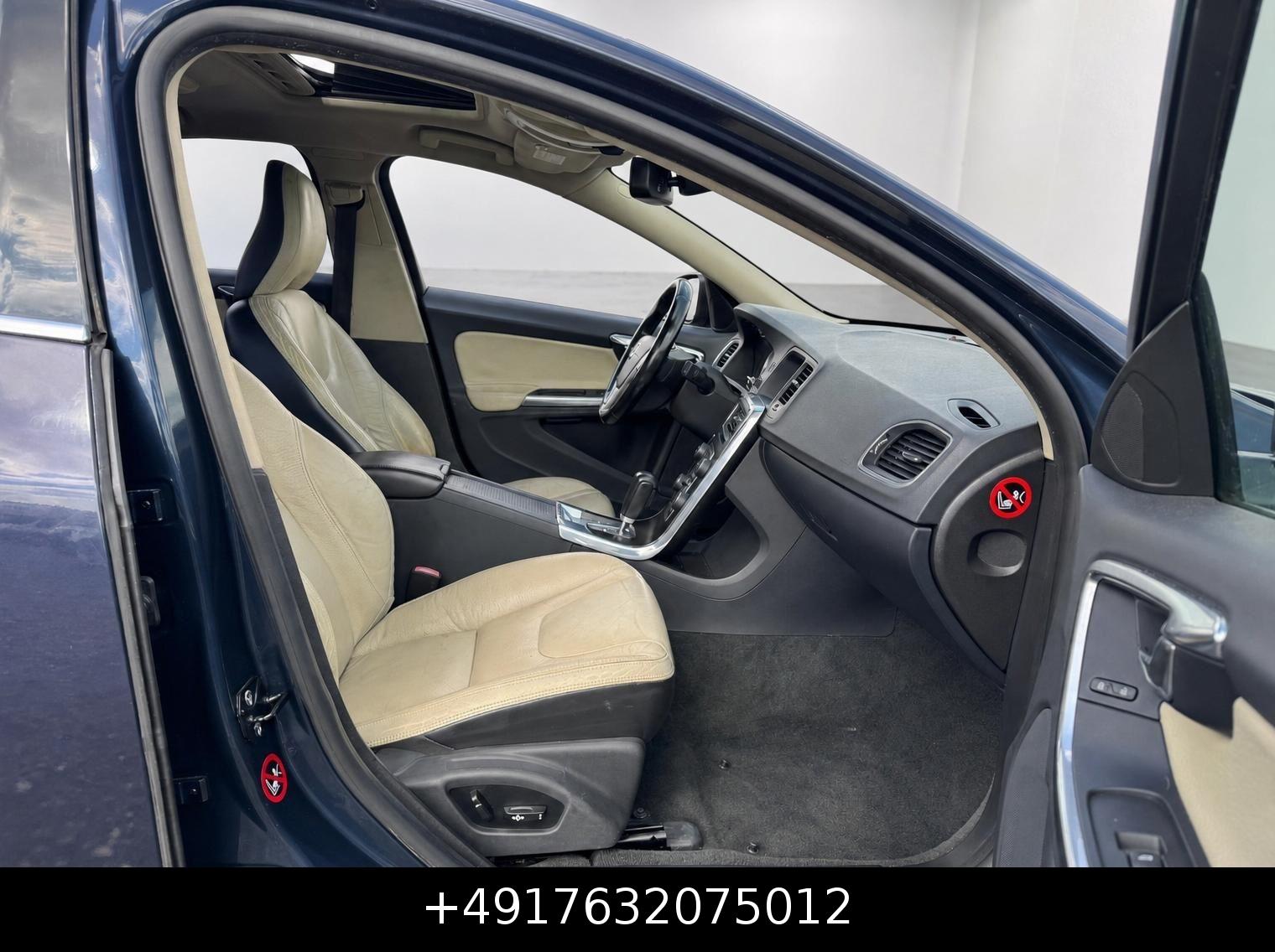 Volvo S60 T5 2.5 Turbo 254 ch BVA – Summum – Cuir – Toit ouvrant – 86 771 km
