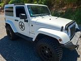Jeep Wrangler 2.8l CRD Sahara Automatik Sahara - Jeep Wrangler Geländewagen Sahara mit Diesel-Antrieb