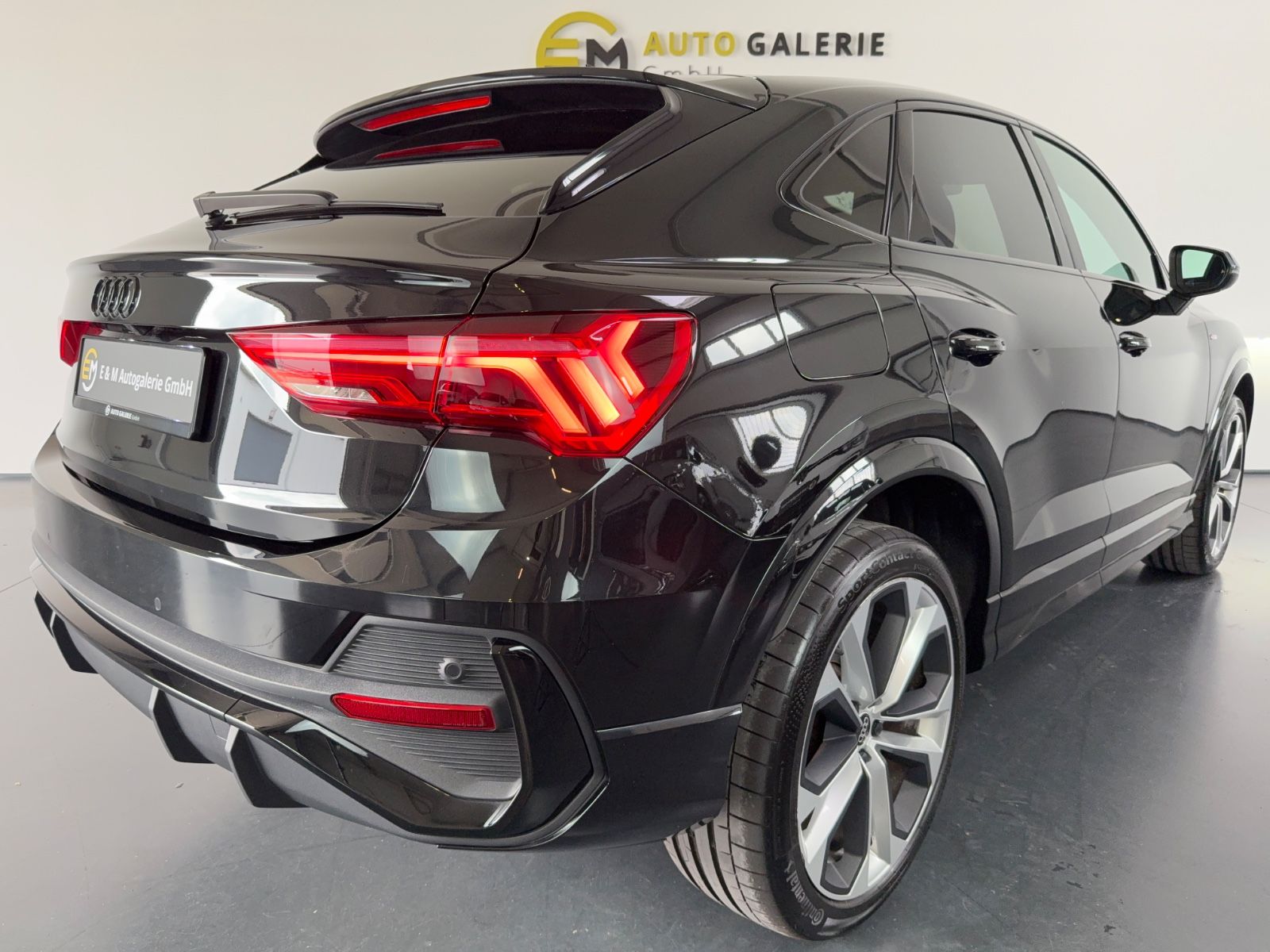 Audi Q3 Sportback 35 TFSI S line Kam Leder black ACC foto 6