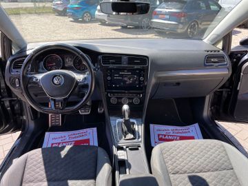 Volkswagen Golf - 9