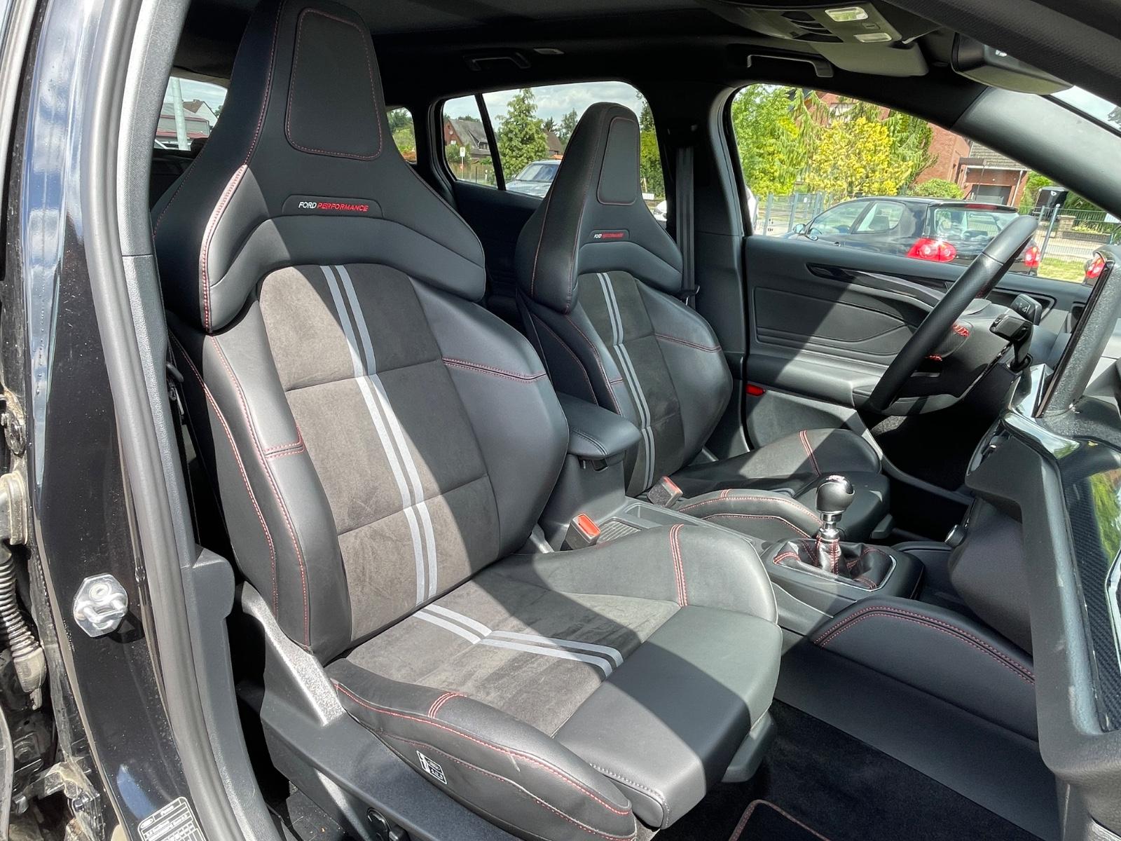 Ford Focus Turnier 2.3 EcoBoost ST X 1HD MwSt.  B&O