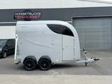 Bücker Trailer CarelinerL 2-Pferdeanhänger mit Rampe-Tür-System - Bücker Trailer LKWs