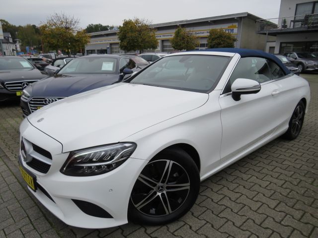 Mercedes-Benz C 220 d Cabriolet  *1.Hand *Scheckheft *LED