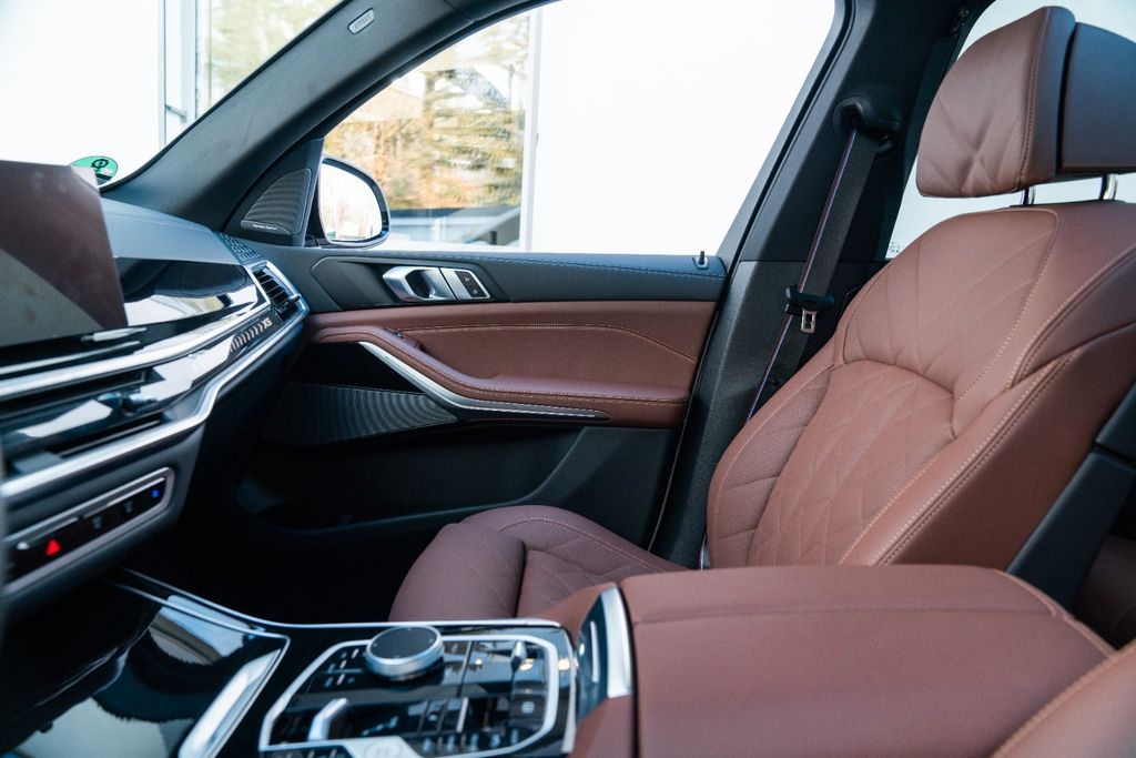 BMW X5 50e M SPORT PRO/ INNOVATION/ ICONIC GLOW BMW X5 50e M SPORT PRO/ INNOVATION/ ICONIC GLOW