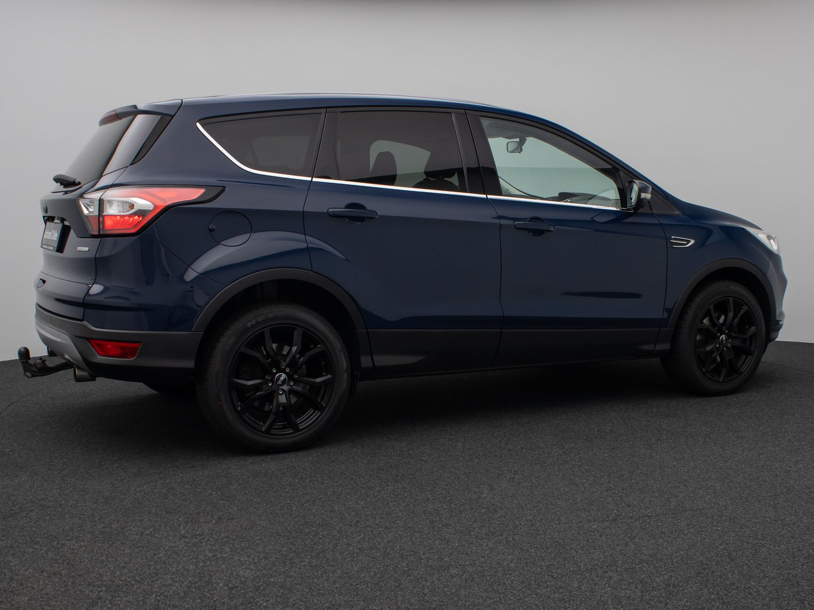Fahrzeugabbildung Ford Kuga Trend AHK Sitzhzg PDC Tempomat 8Fach