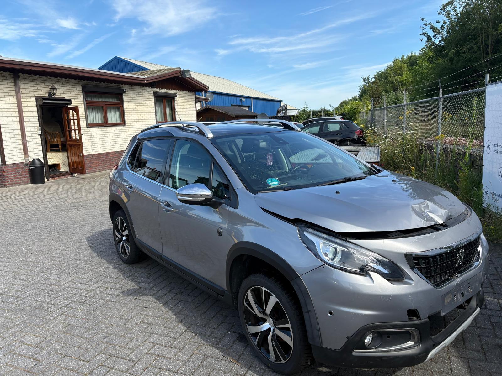 Peugeot 2008 Allure PureTech 110 Stop&Start