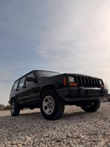 Jeep Cherokee XJ 2.5L 4x4 Benzin | 116.000km  - SUVs & Geländewagen aus dem Jahr 2000