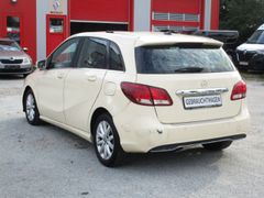 Fahrzeugabbildung B 180 CDI d 1 Hand Fahrerprofil SHZ Keyless Star