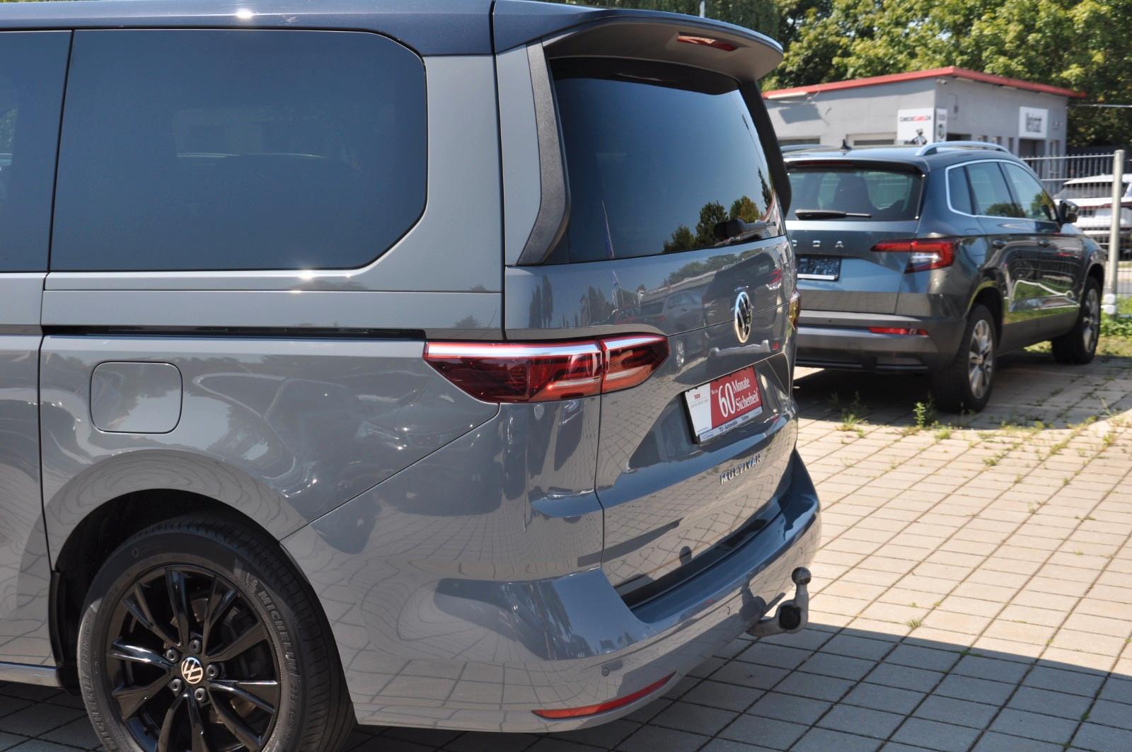 Volkswagen T7 Multivan Edition Lang 2.0 TSI MATRIX-AHK-NAV