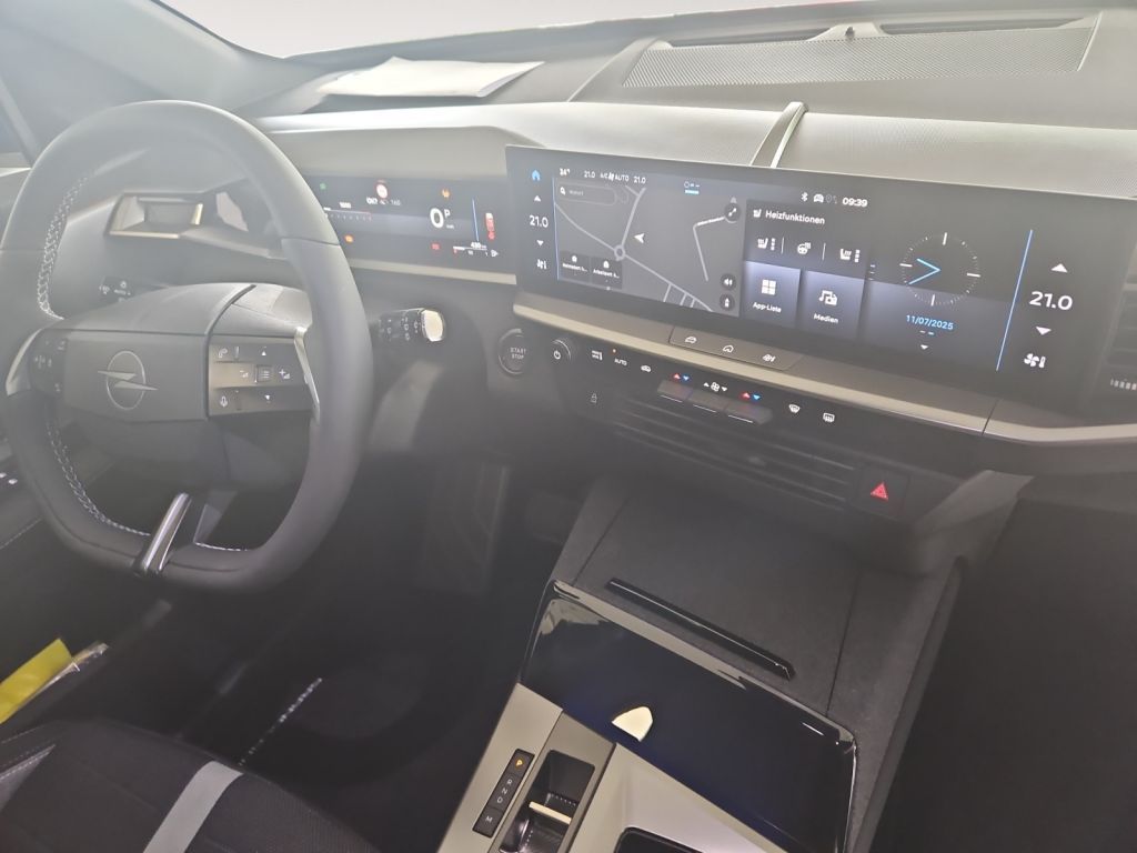 Fahrzeugabbildung Opel Grandland 1.2 DI Hybrid 48 V AT Edition