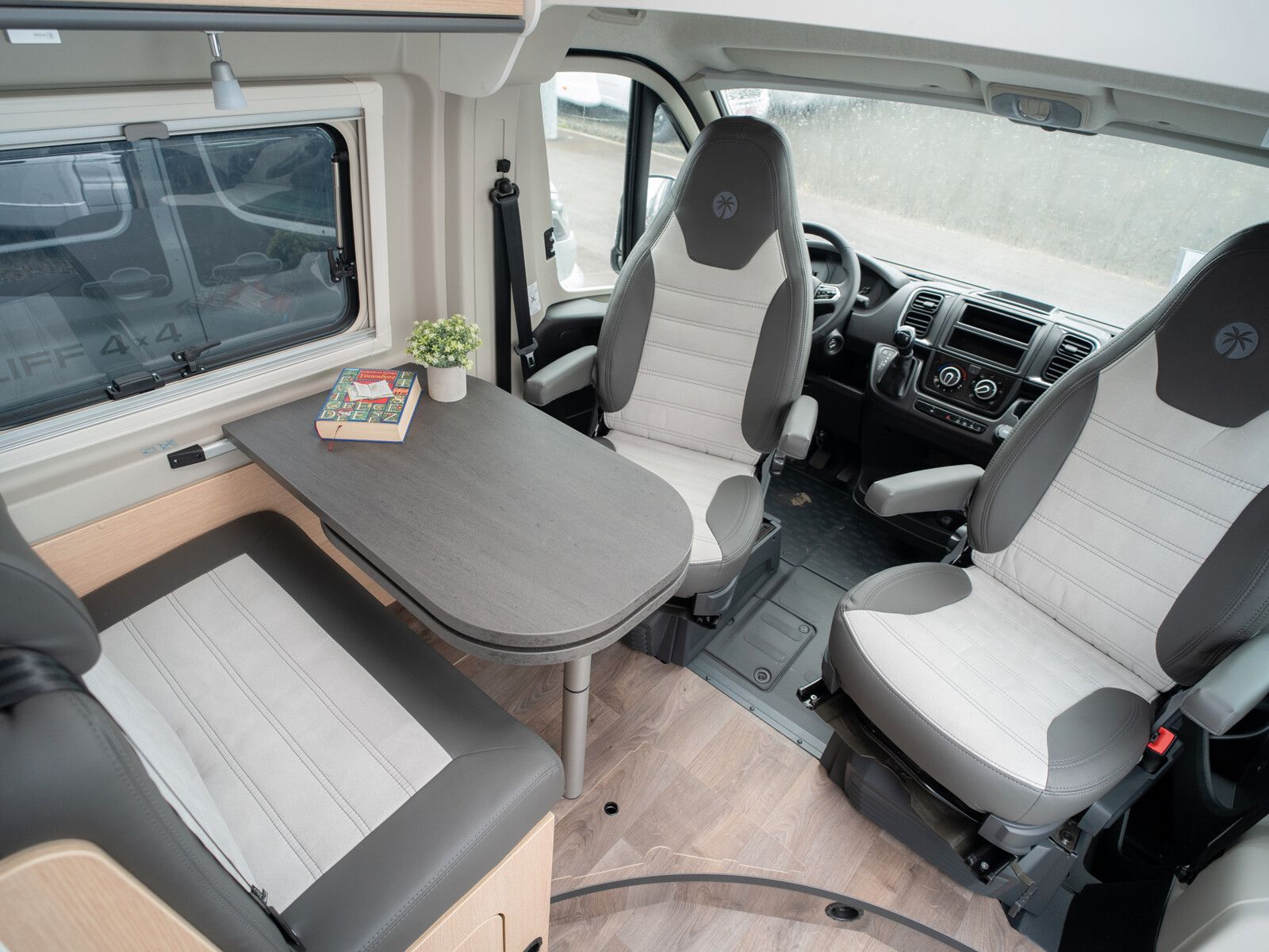 Fahrzeugabbildung Sunlight Adventure Cliff 600 Dieselheizung, Automatik