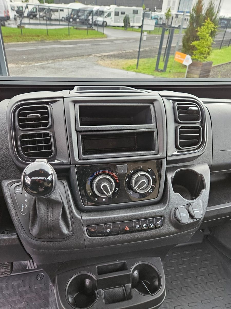 Fahrzeugabbildung Forster Vantasy FV599HB Autom.140PS
