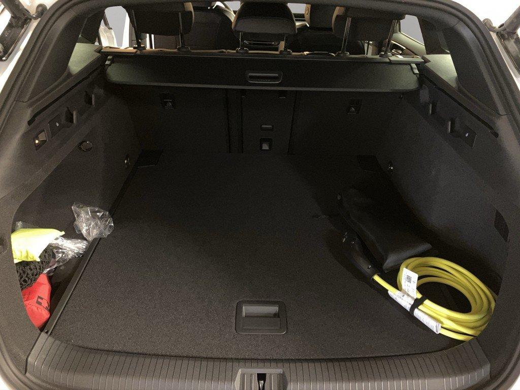 Volkswagen ID.7 Tourer Pro 210 kW Matrix ACC 360° AHK Navi